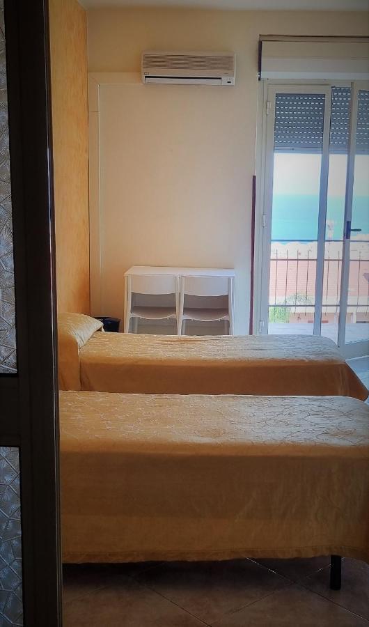 Bed and Breakfast Delle Rose Cefalú Exterior foto